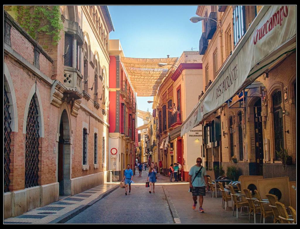Apartamento Calle Cuna Seville Luaran gambar